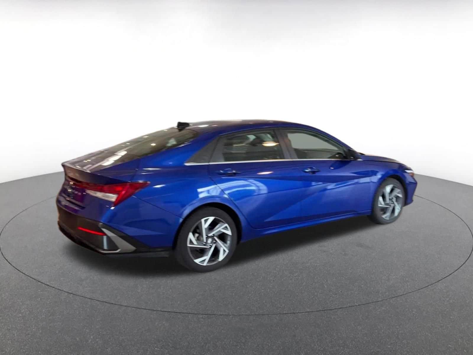 Thumbnail: 2025 Hyundai Elantra - 15
