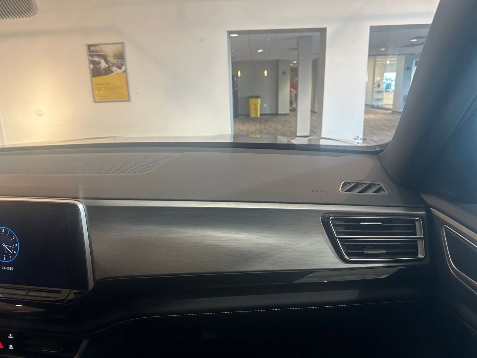 Thumbnail: 2025 Volkswagen Atlas - 35