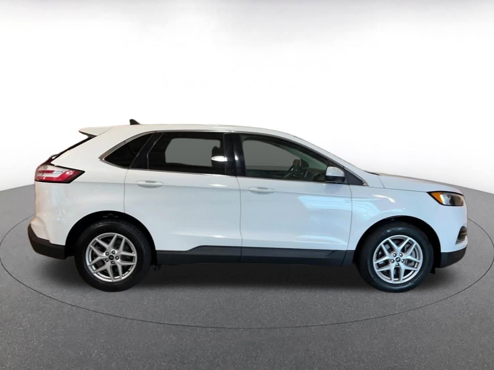 Thumbnail: 2024 Ford Edge - 16