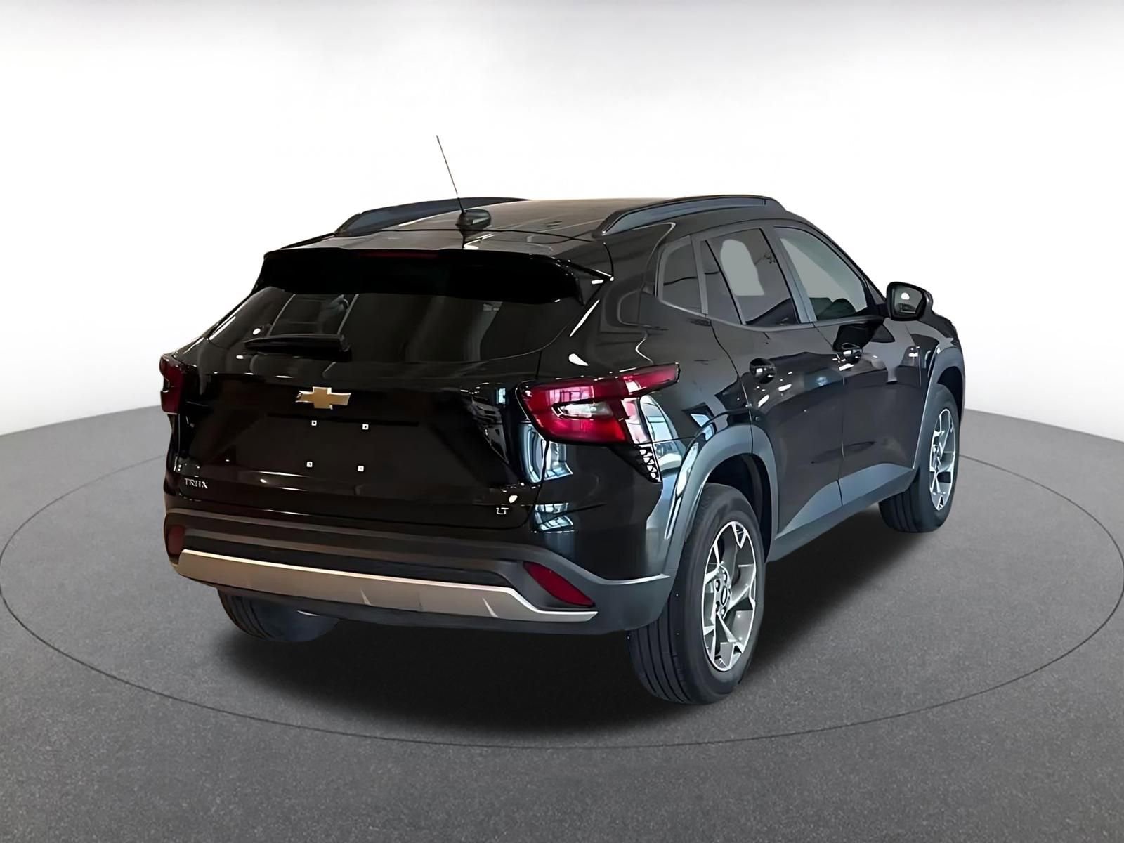 Thumbnail: 2025 Chevrolet Trax - 14