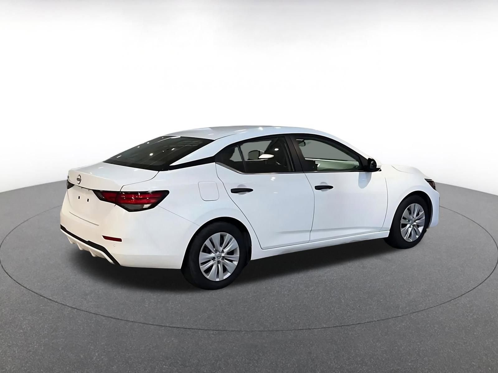 Thumbnail: 2025 Nissan Sentra - 15