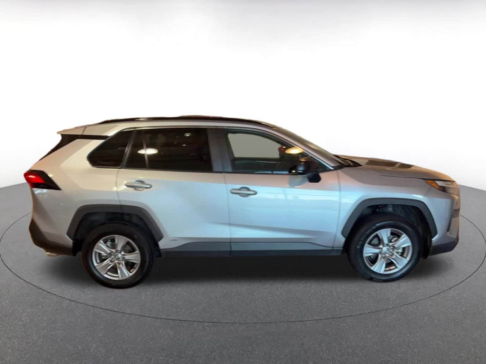 Thumbnail: 2025 Toyota RAV4 - 16