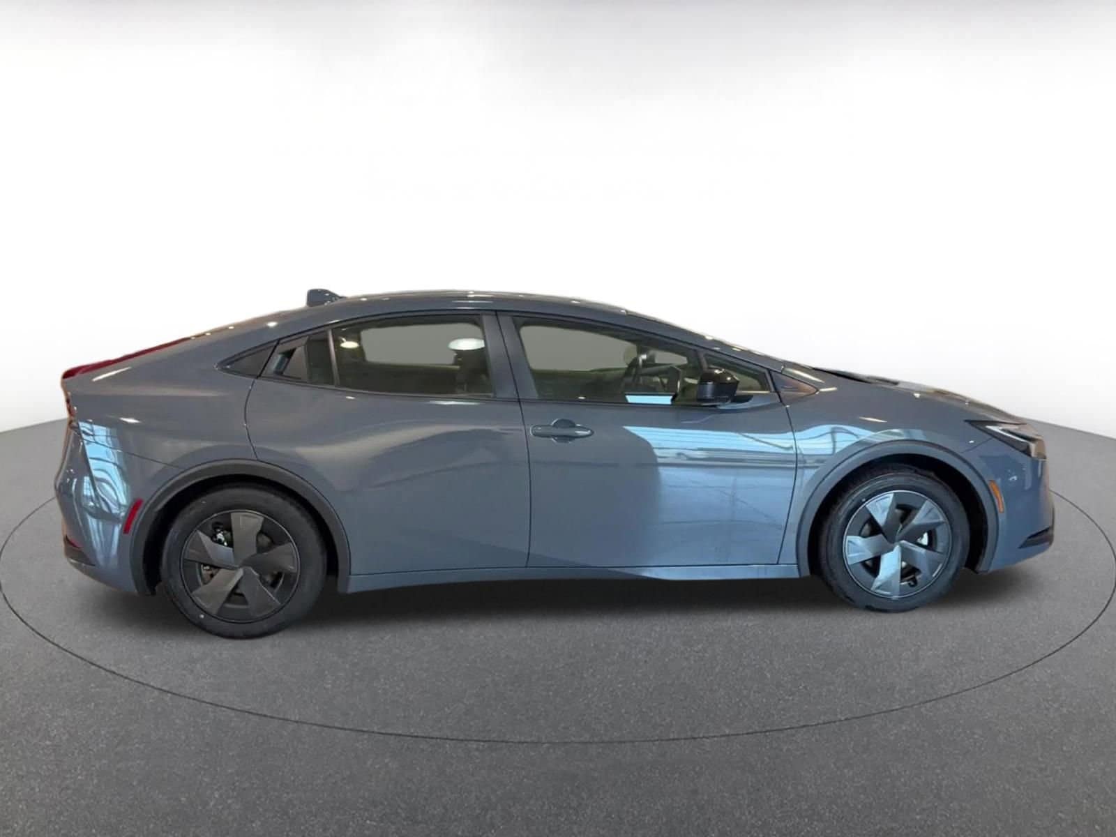 Thumbnail: 2025 Toyota Prius - 16