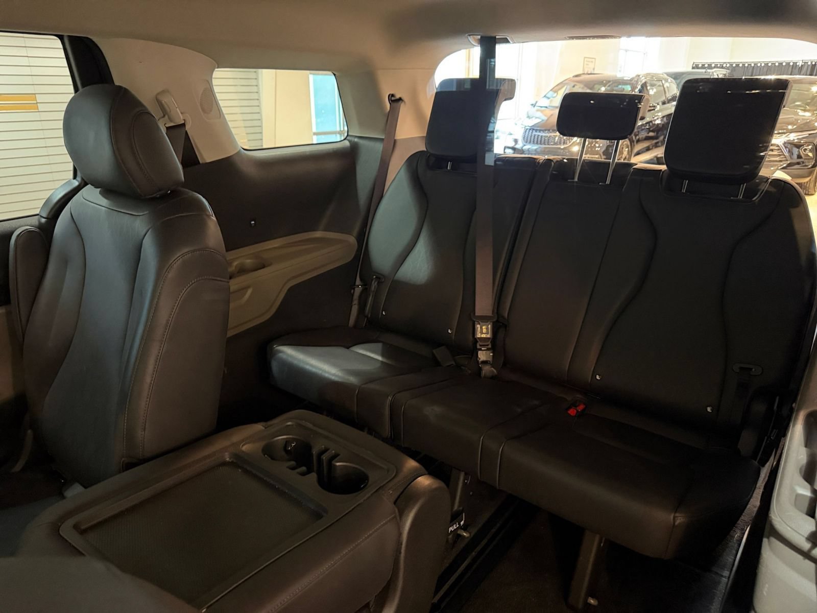 Thumbnail: 2026 Kia Carnival - 30