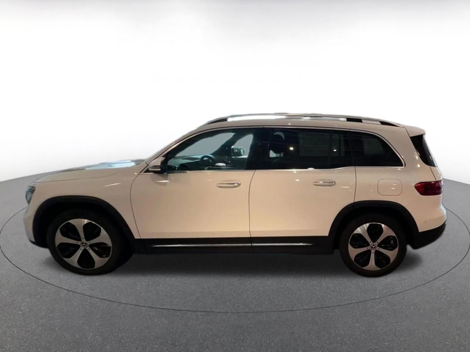 Thumbnail: 2025 Mercedes-Benz GLB - 10