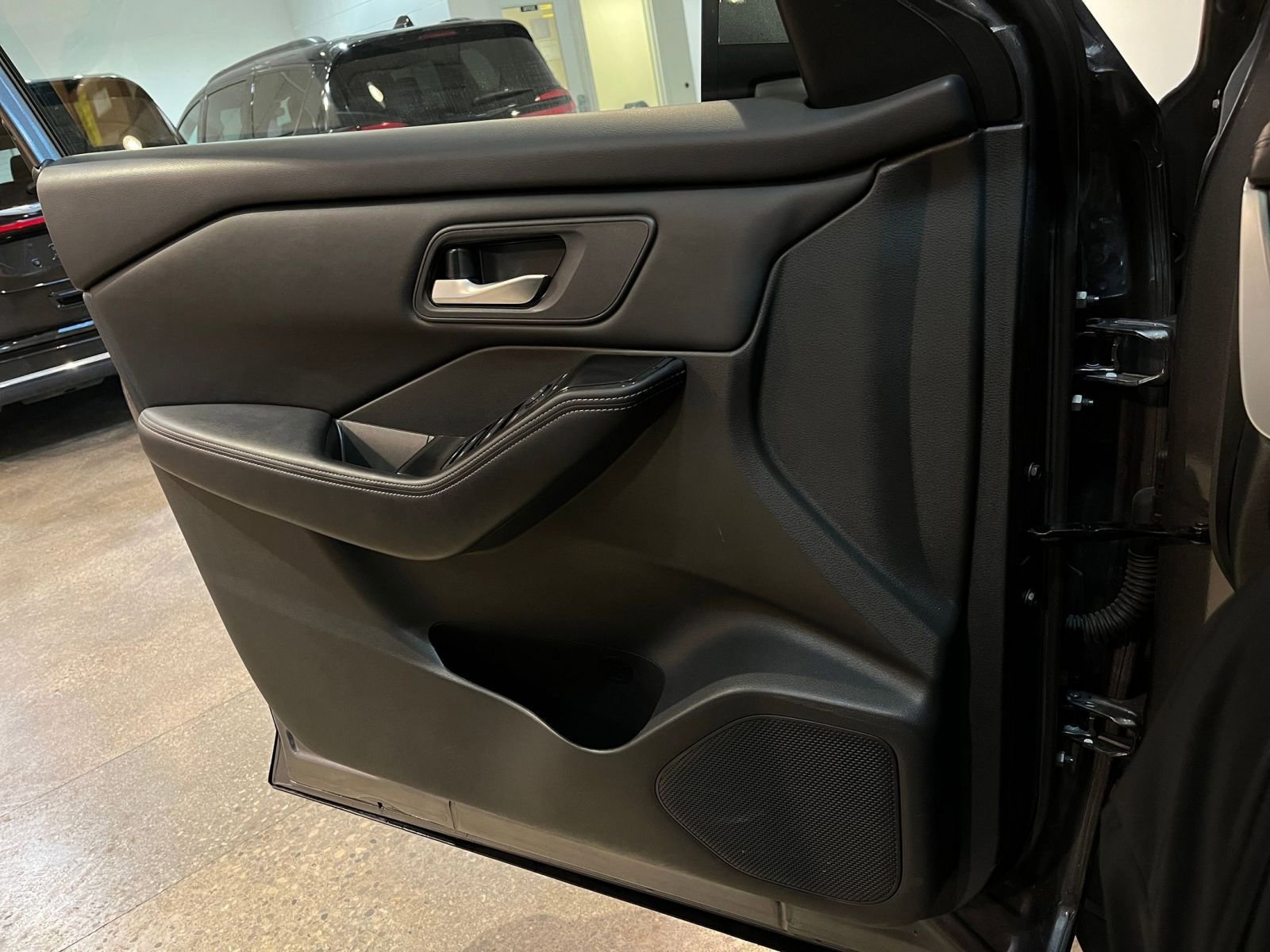 Thumbnail: 2025 Nissan Rogue - 18