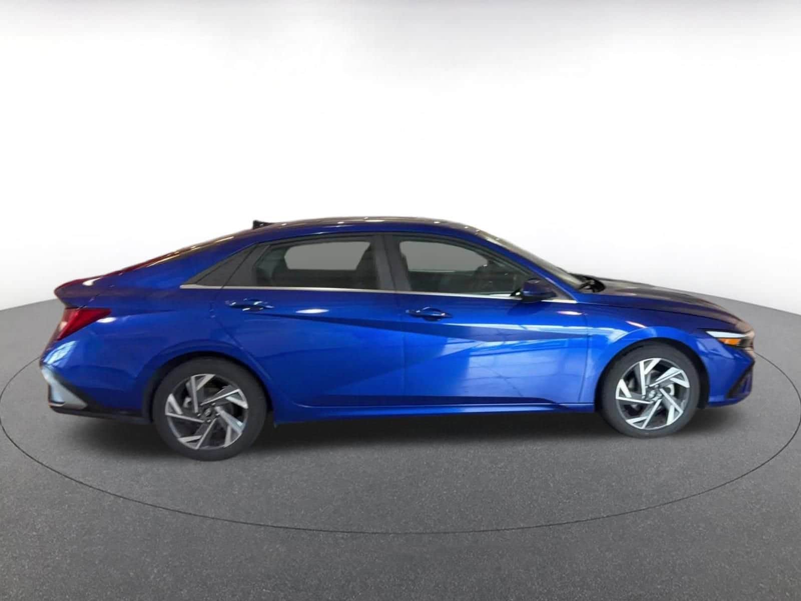 Thumbnail: 2025 Hyundai Elantra - 16