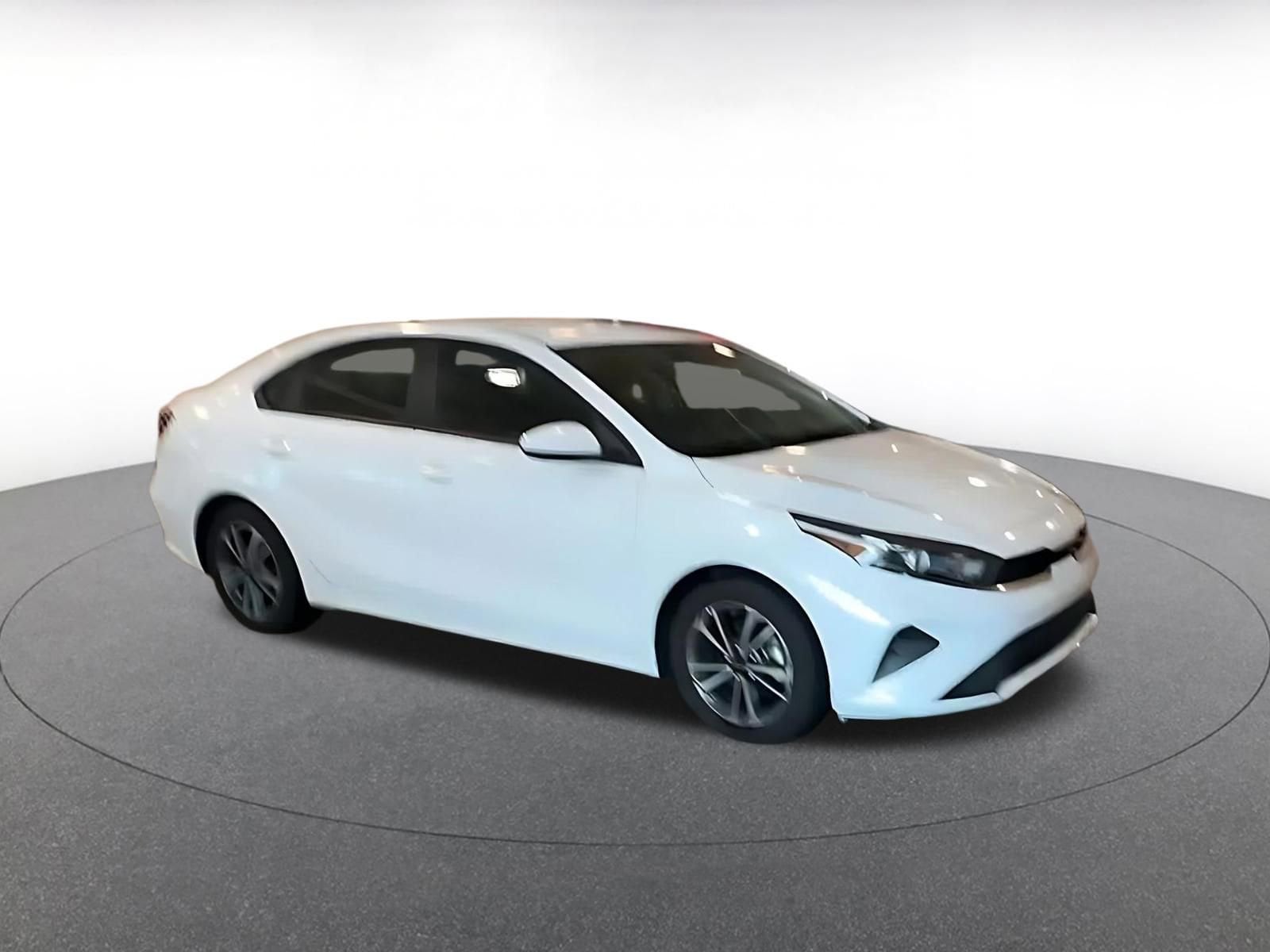 Thumbnail: 2024 Kia Forte - 2