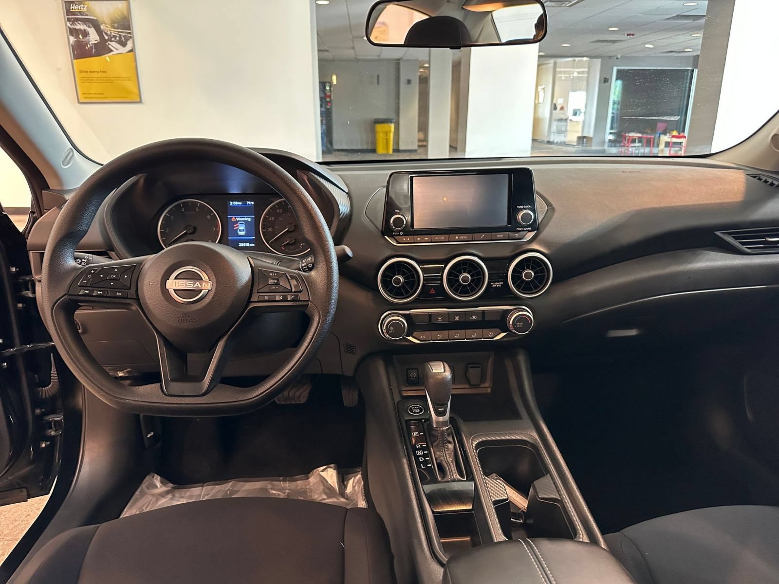 Thumbnail: 2025 Nissan Sentra - 33
