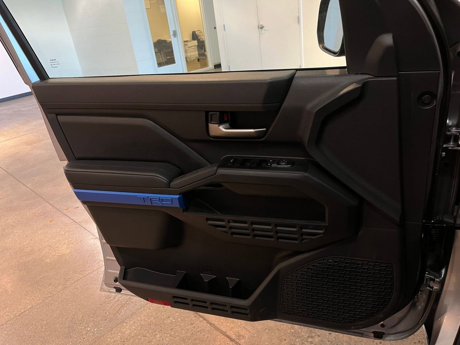 Thumbnail: 2025 Toyota Tacoma - 18