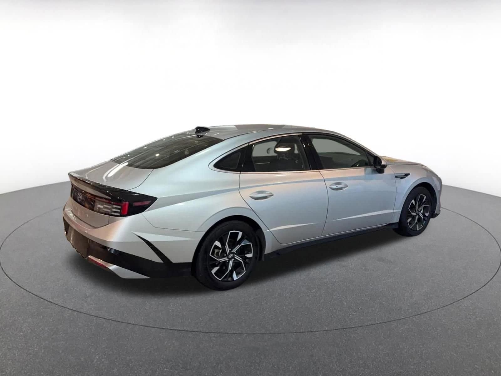 Thumbnail: 2025 Hyundai Sonata - 15