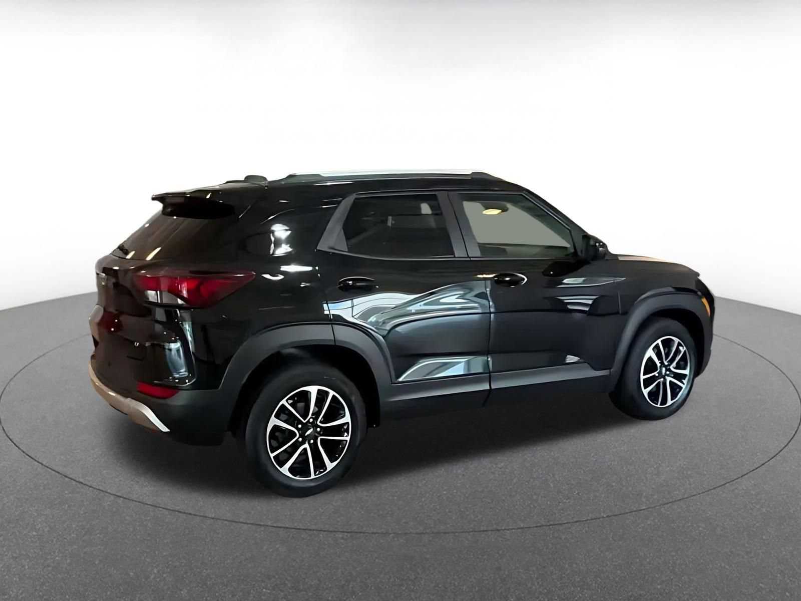 Thumbnail: 2025 Chevrolet TrailBlazer - 11