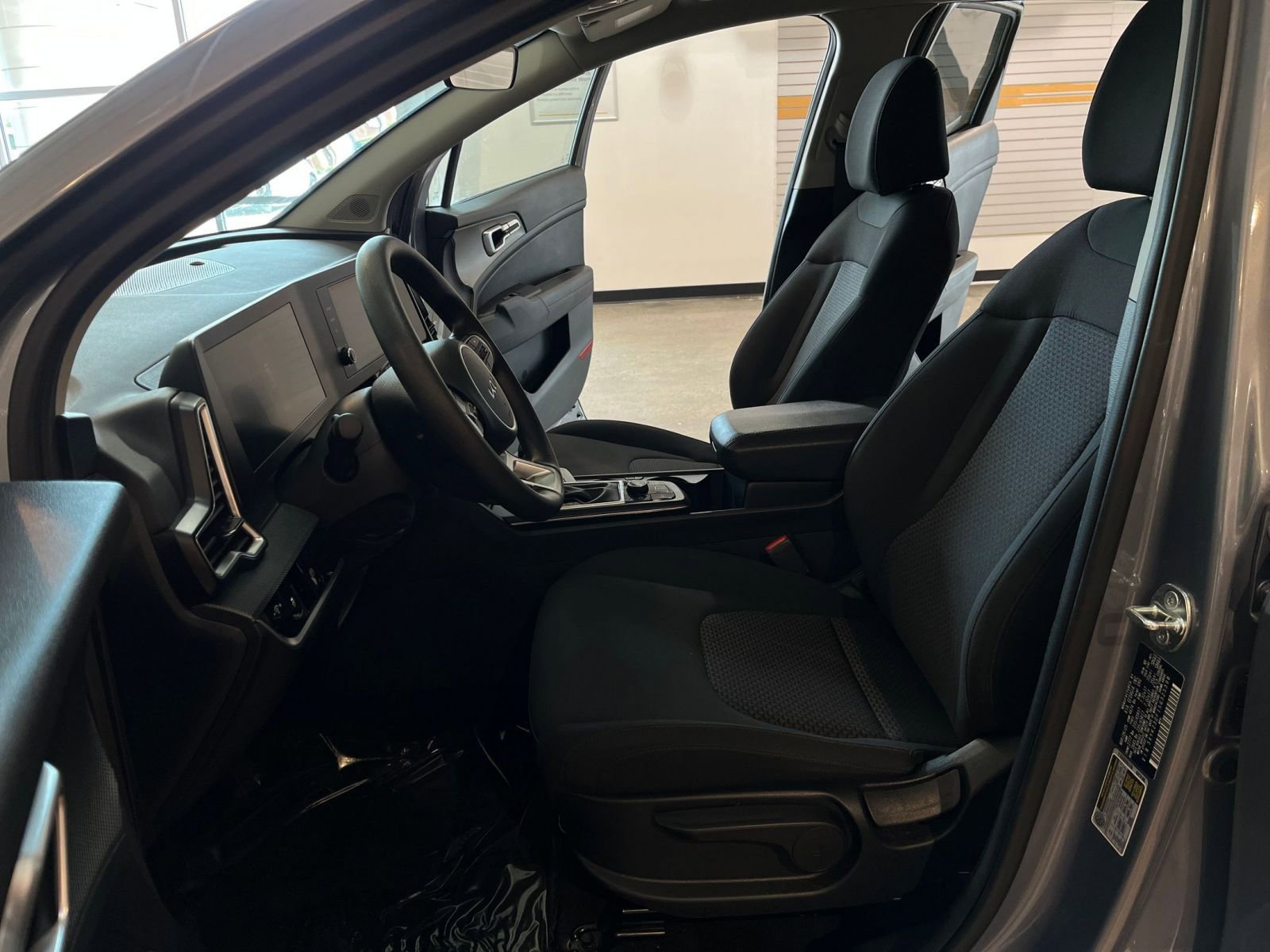 Thumbnail: 2025 Kia Sportage - 27