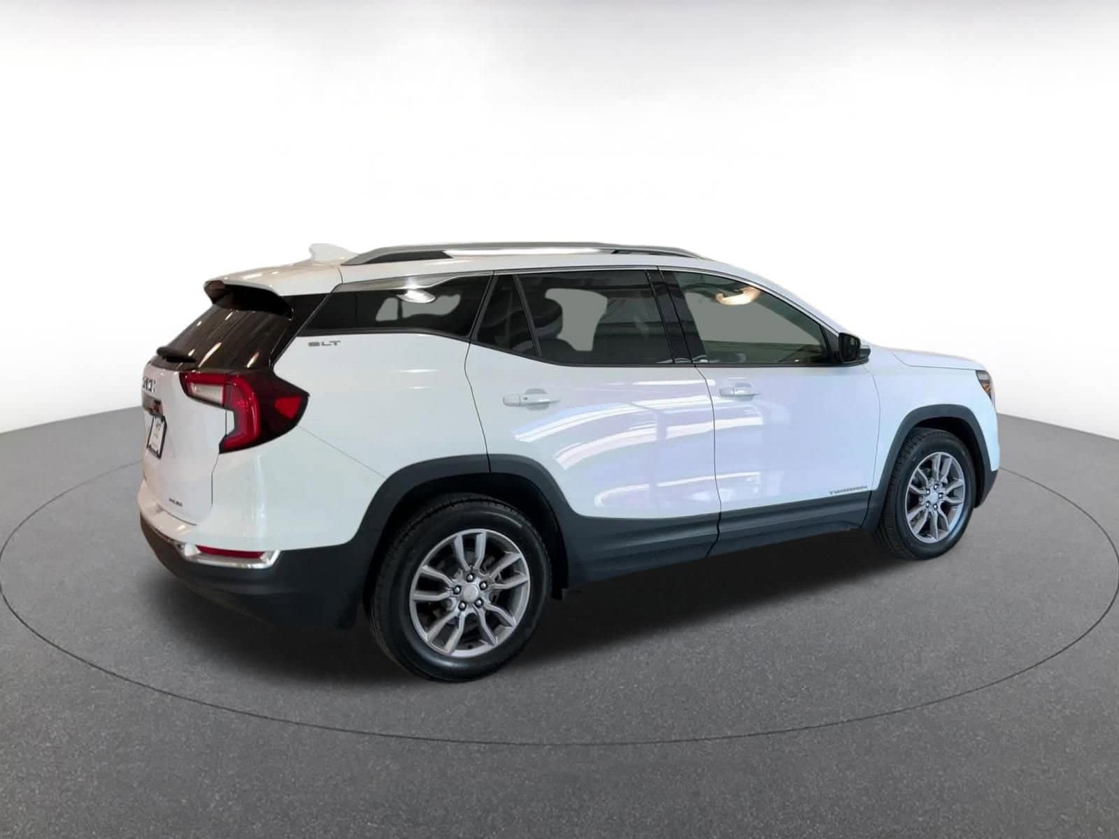 Thumbnail: 2024 GMC Terrain - 15