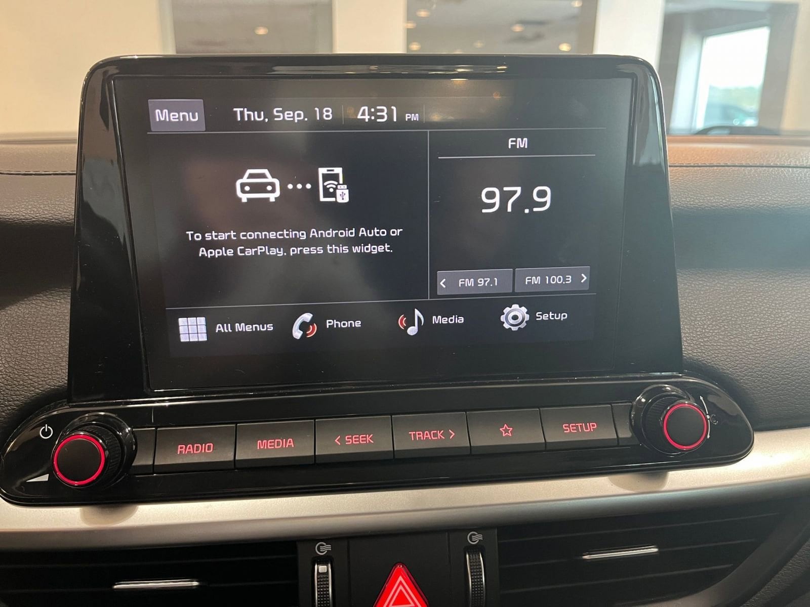 Thumbnail: 2024 Kia Forte - 21