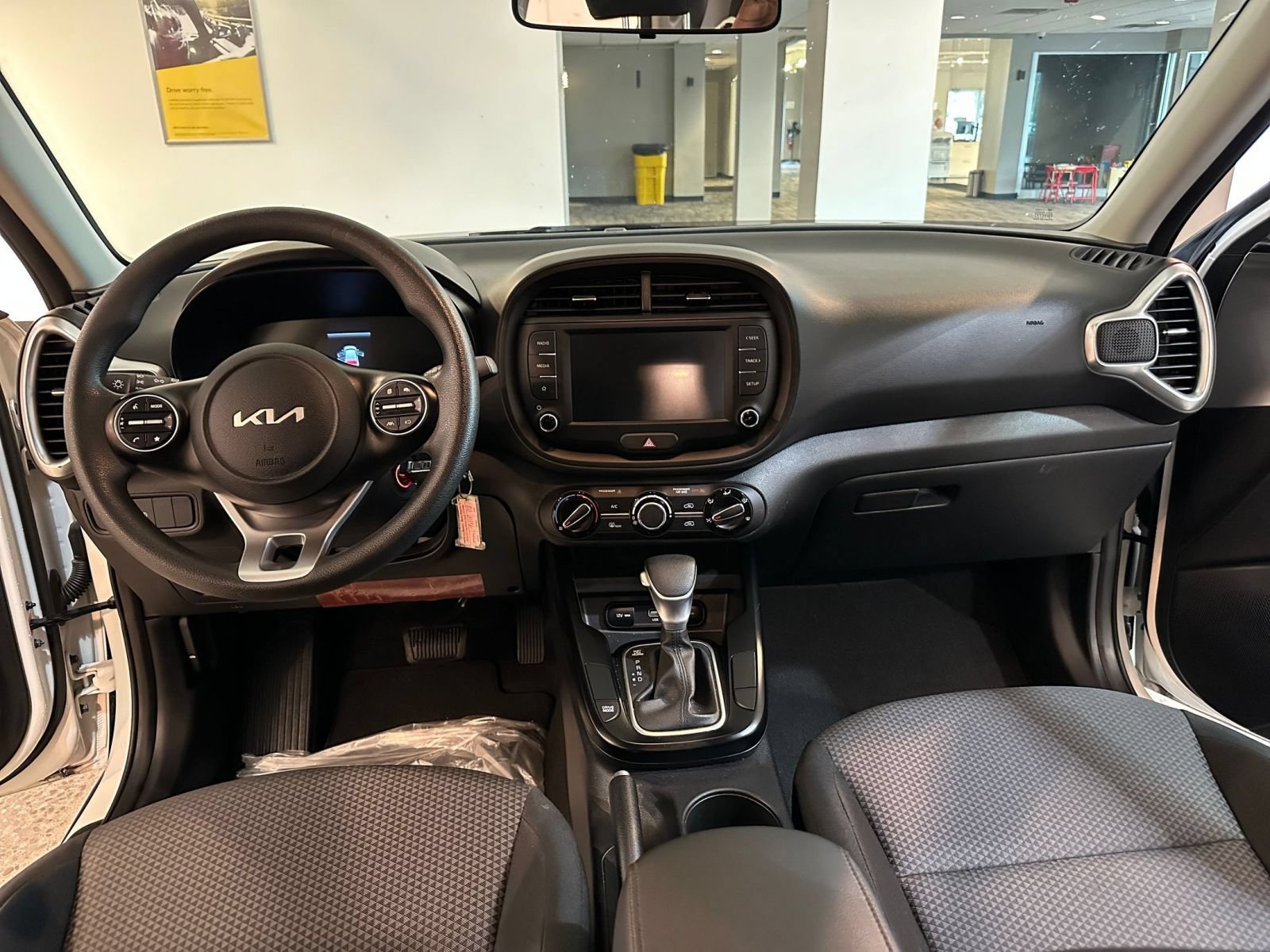 Thumbnail: 2025 Kia Soul - 32