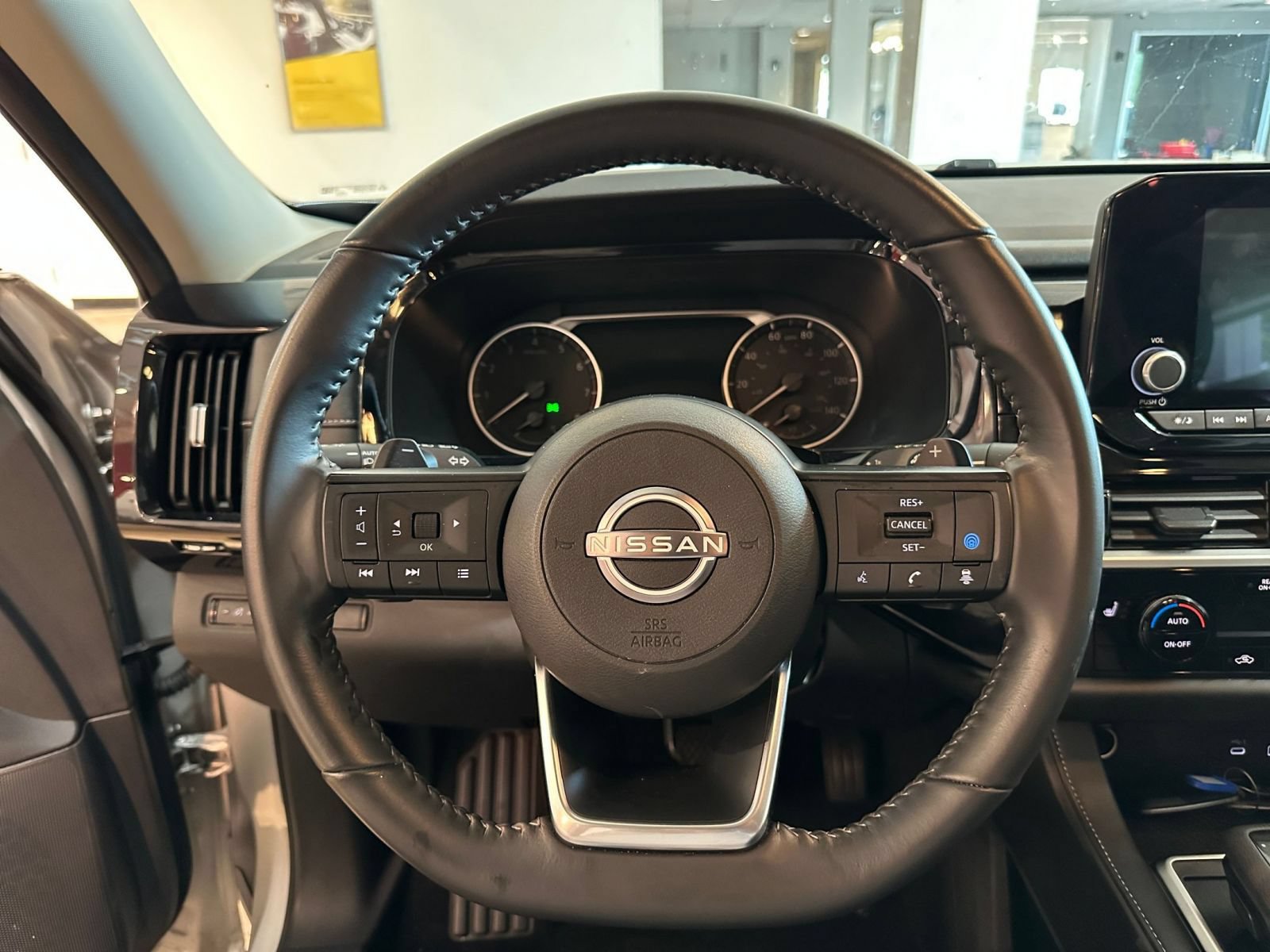 Thumbnail: 2025 Nissan Pathfinder - 29