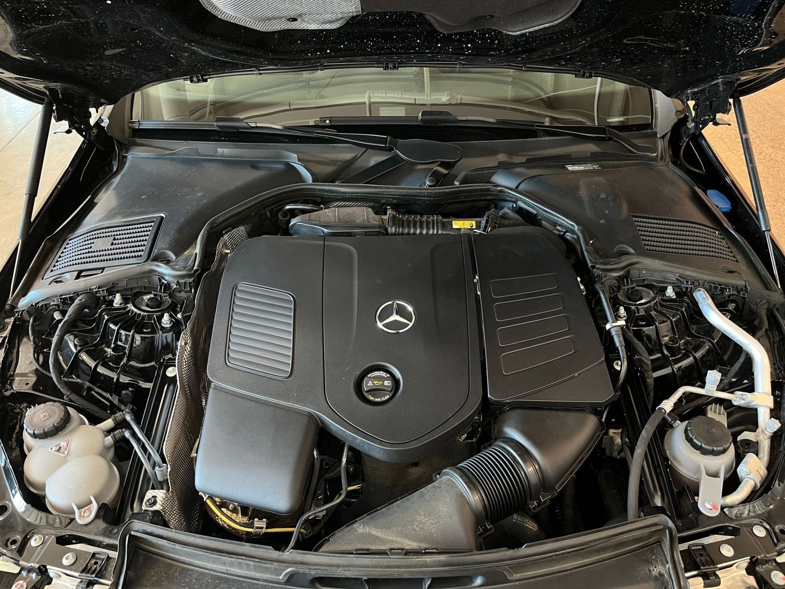 Thumbnail: 2024 Mercedes-Benz C-Class - 32