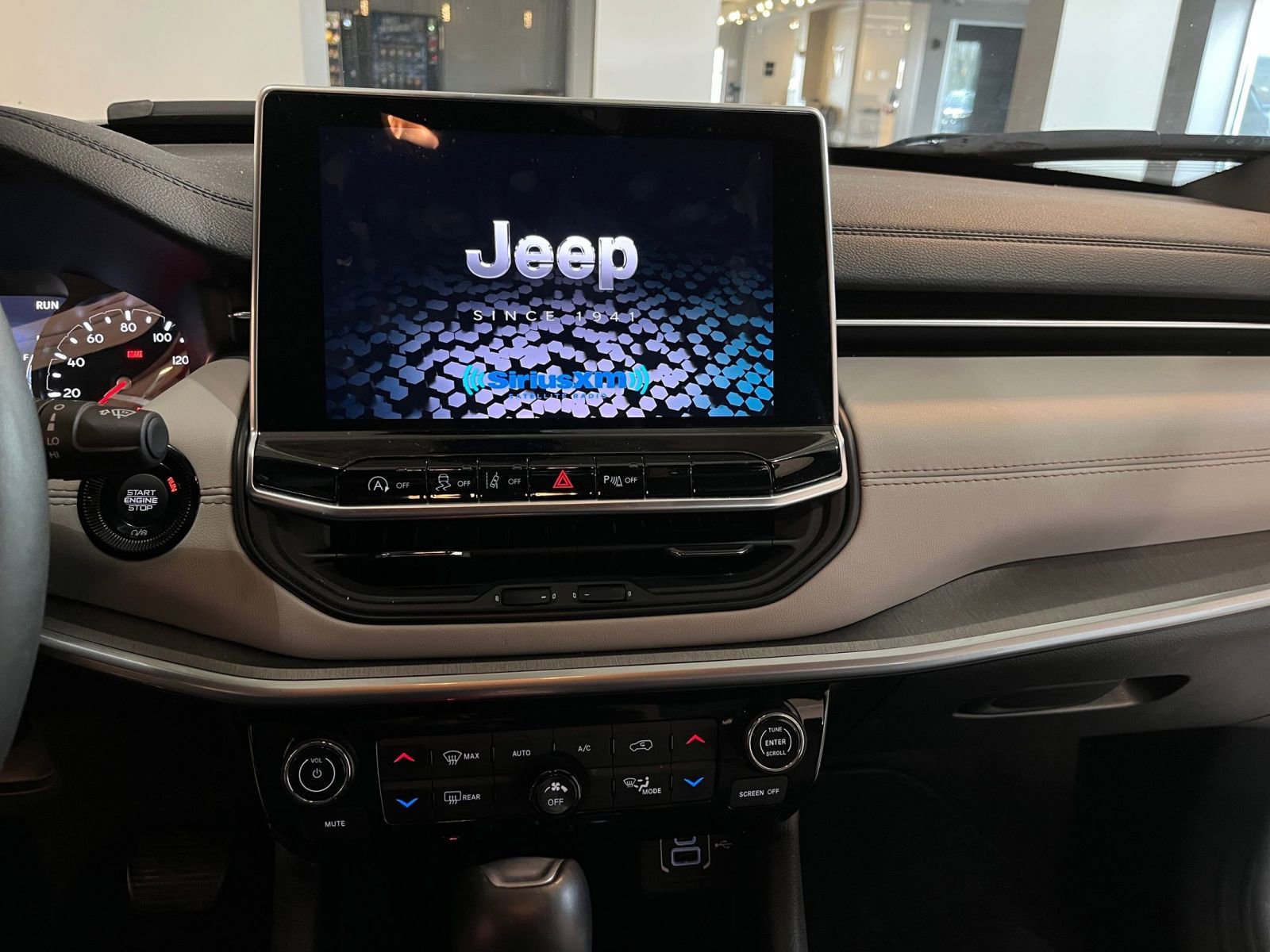 Thumbnail: 2025 Jeep Compass - 17