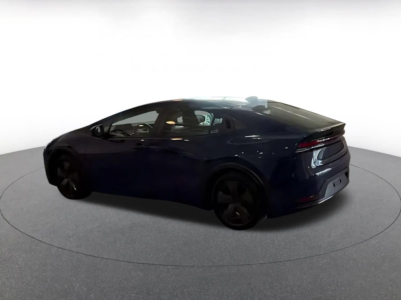 Thumbnail: 2025 Toyota Prius - 8