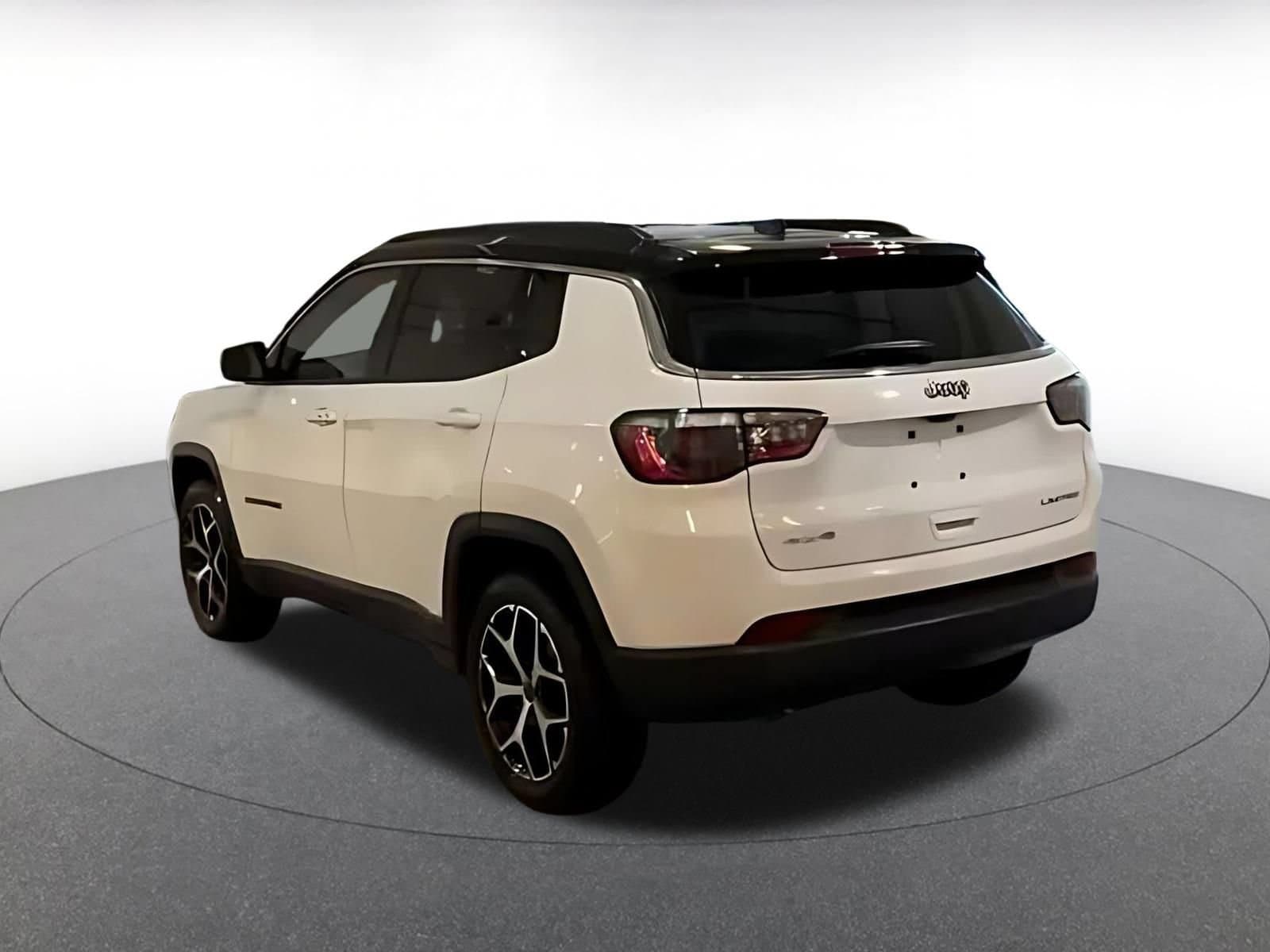 Thumbnail: 2025 Jeep Compass - 10