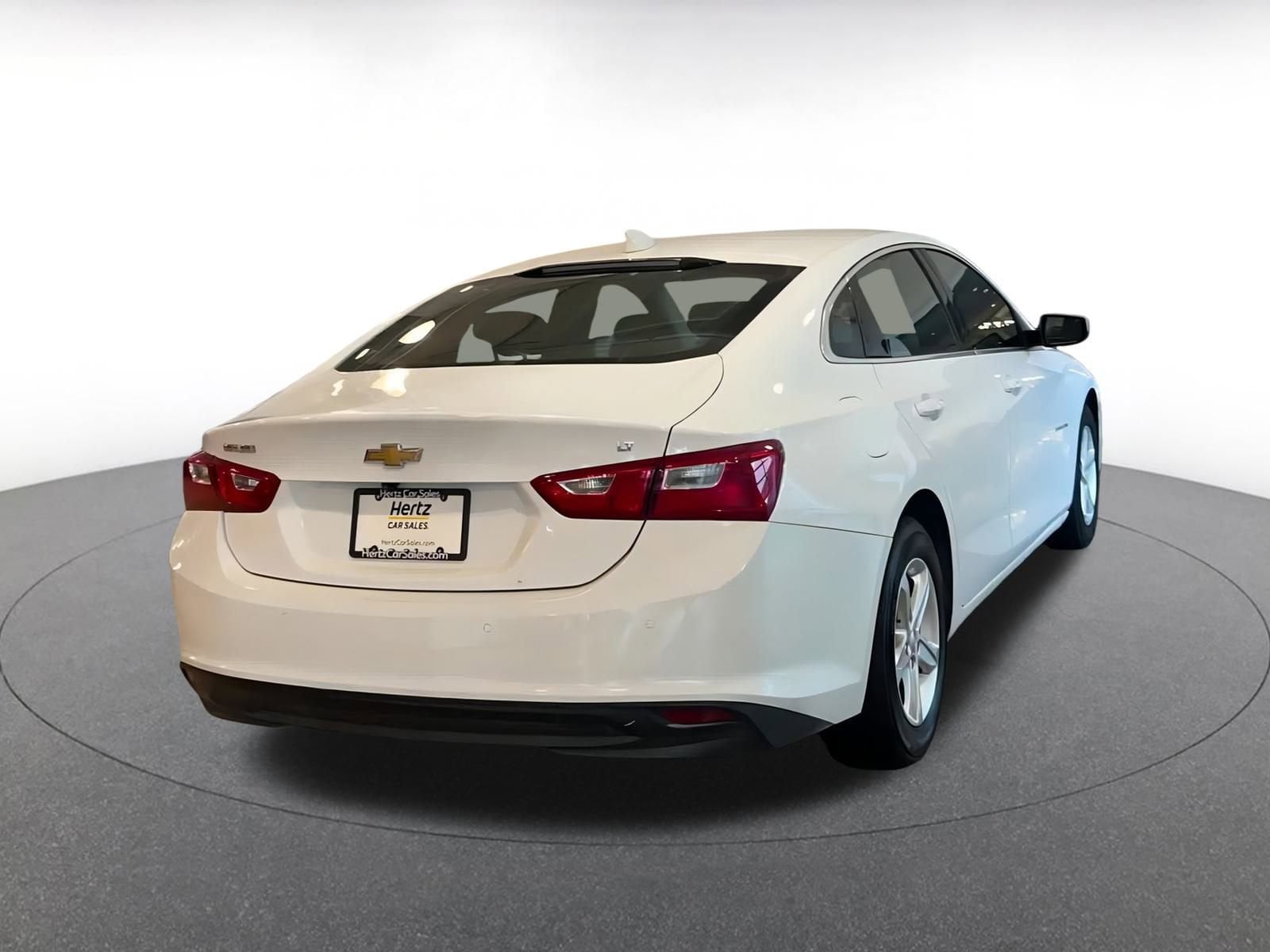 Thumbnail: 2023 Chevrolet Malibu - 14