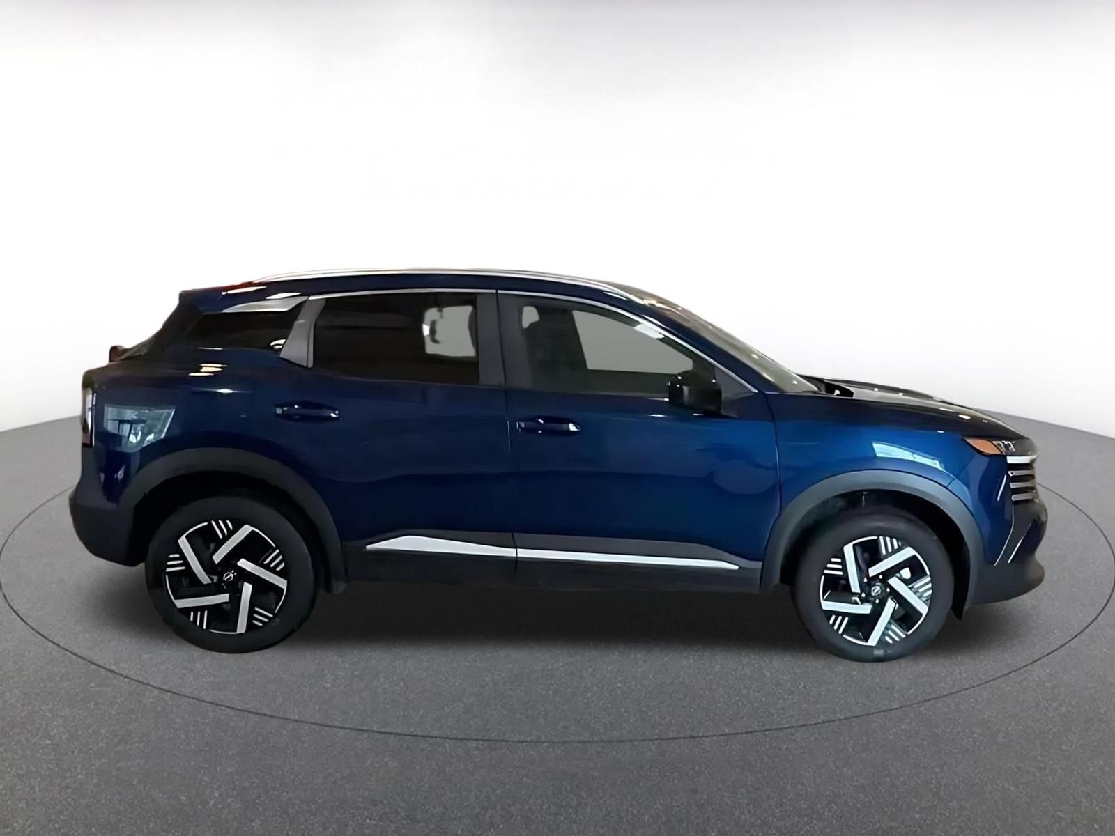 Thumbnail: 2026 Nissan Kicks - 12