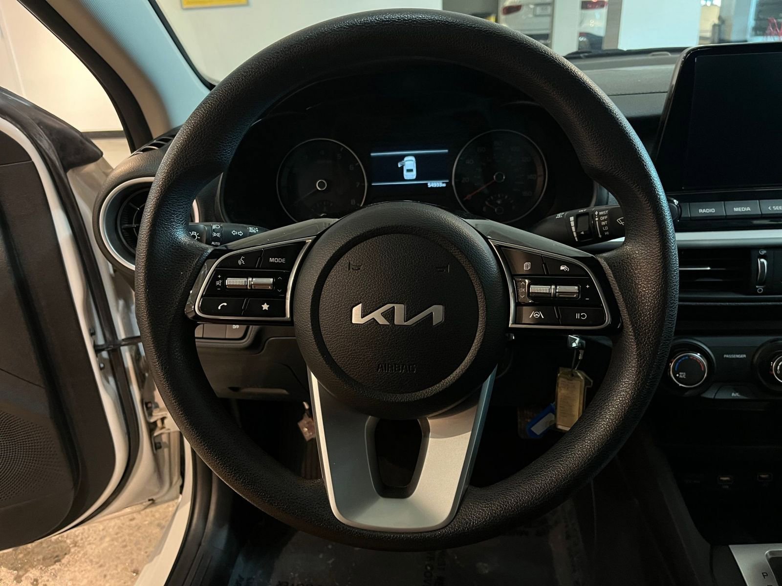 Thumbnail: 2024 Kia Forte - 27