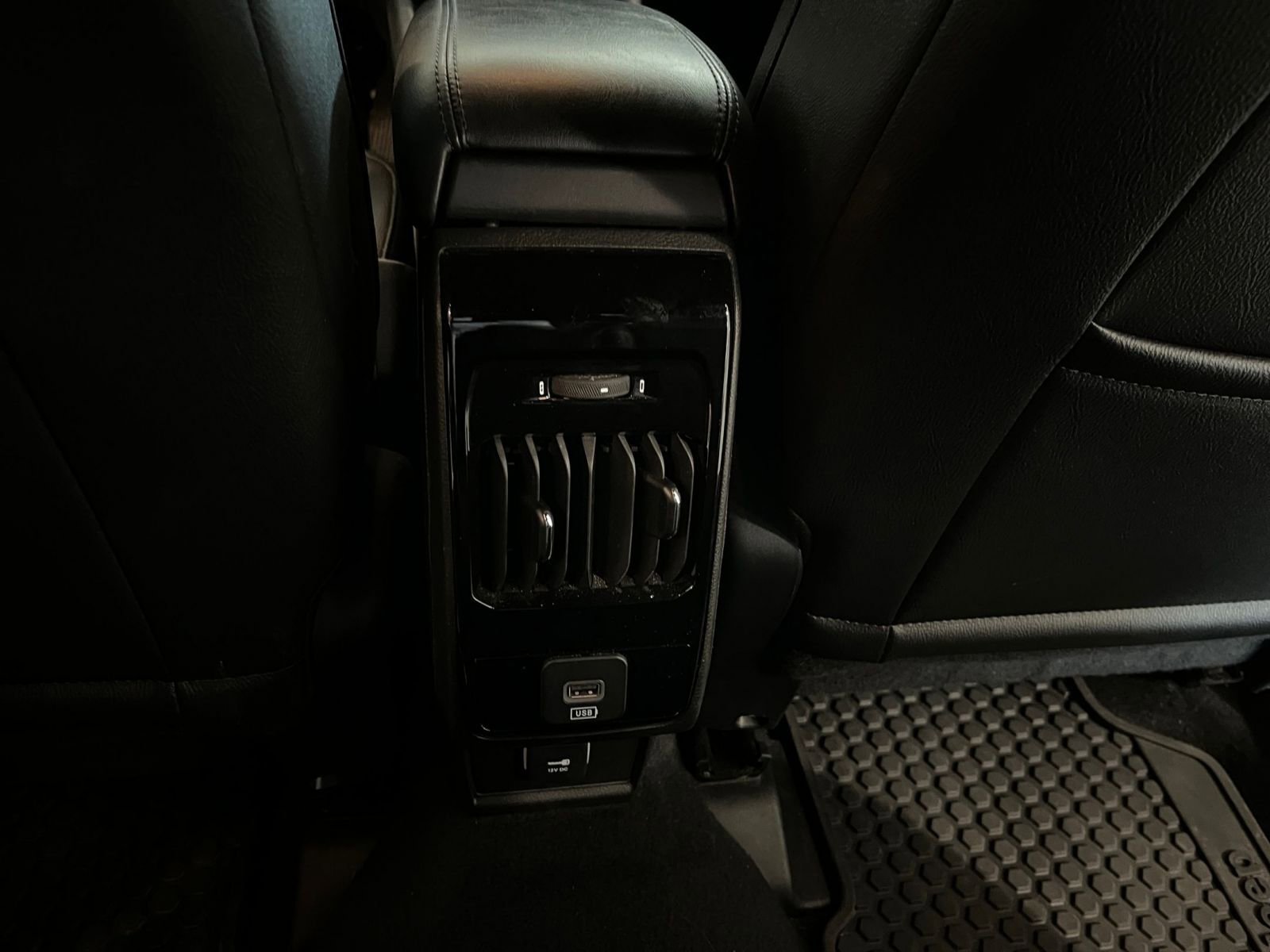 Thumbnail: 2025 Jeep Compass - 23