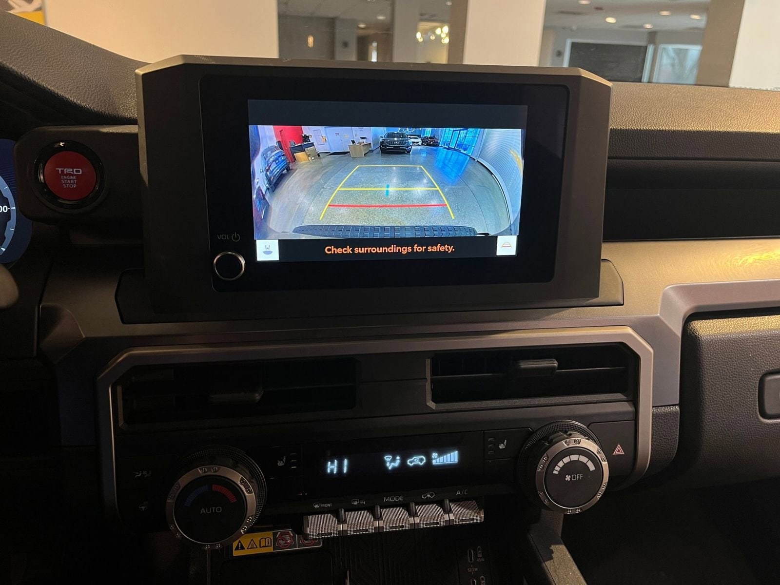 Thumbnail: 2025 Toyota 4Runner - 25