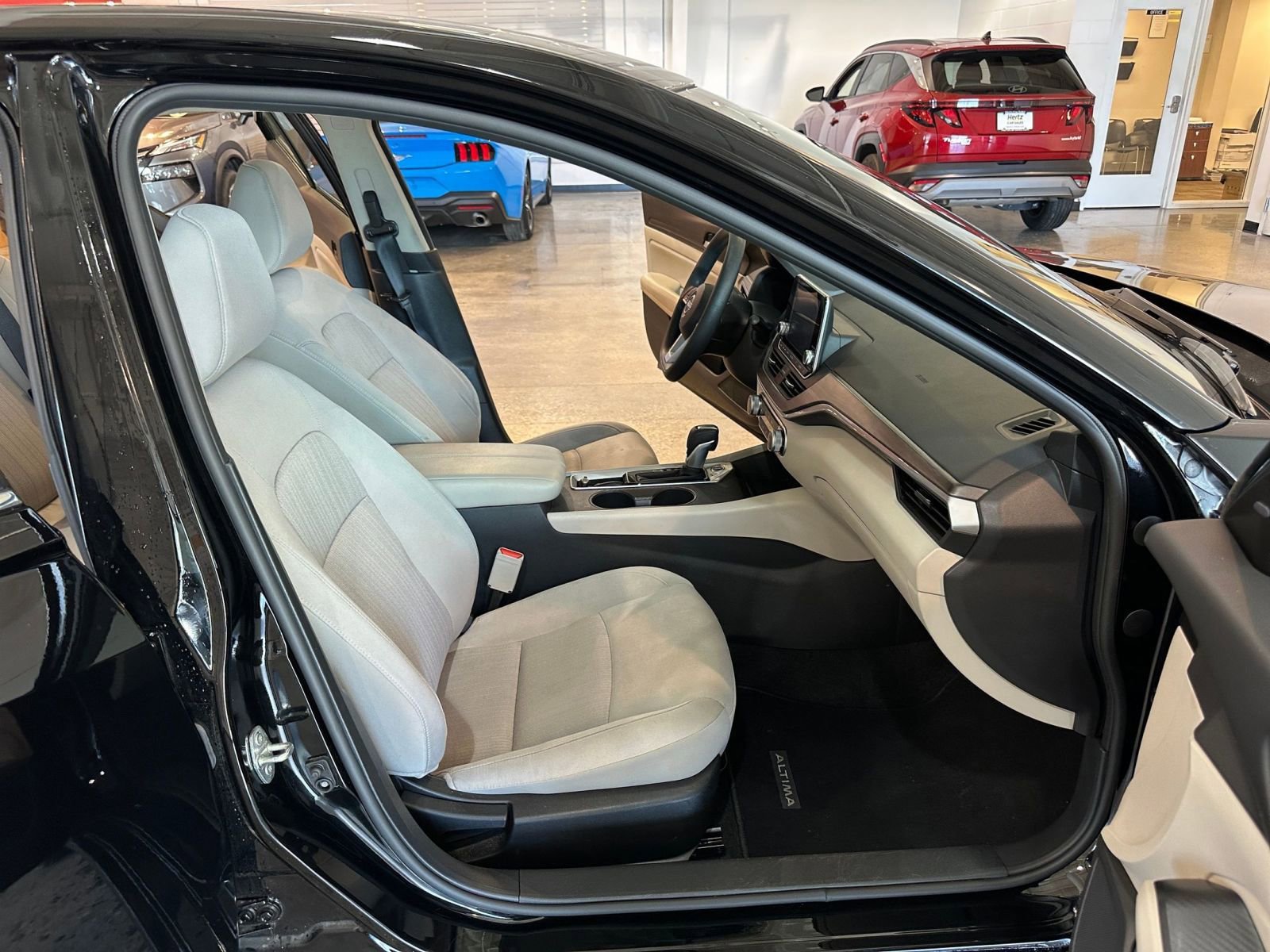 Thumbnail: 2025 Nissan Altima - 35