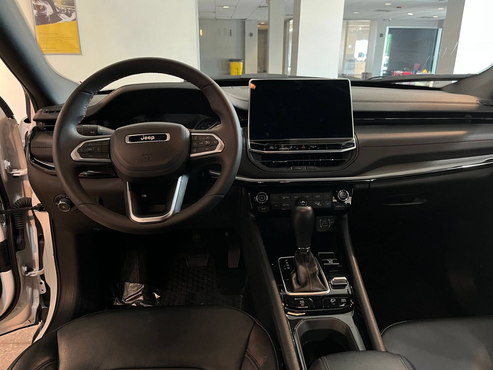 Thumbnail: 2025 Jeep Compass - 33