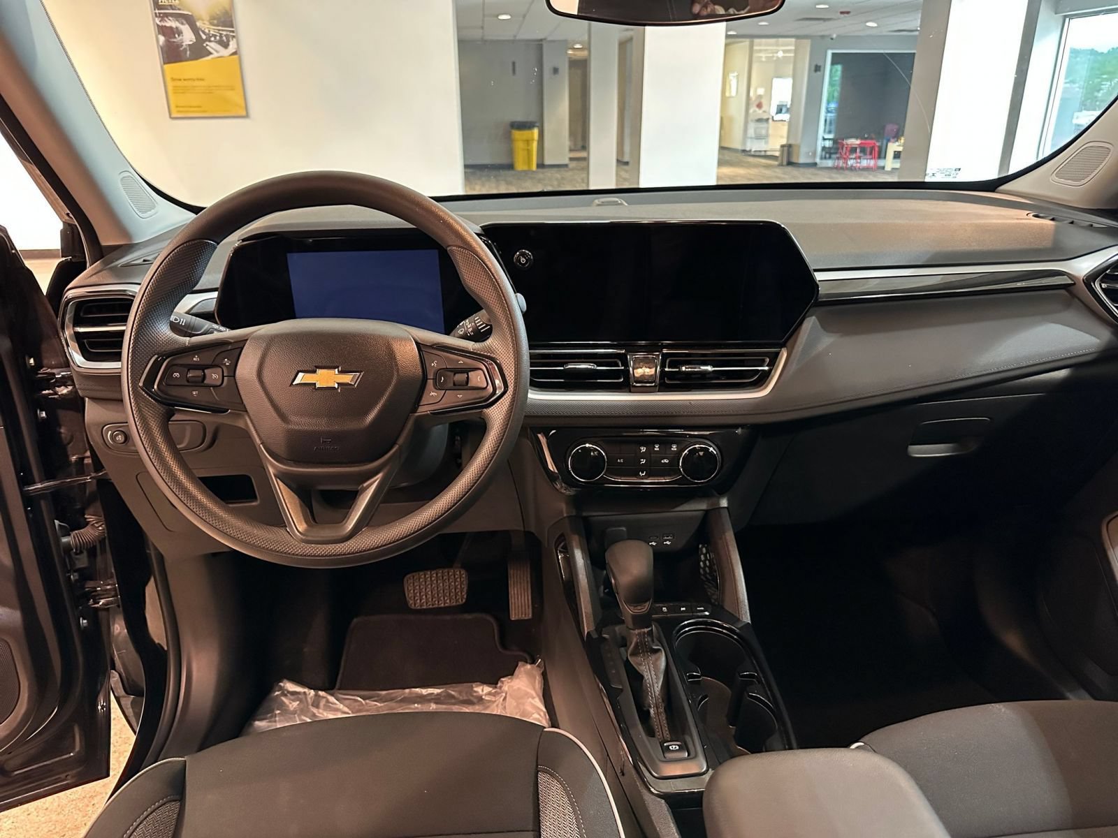 Thumbnail: 2025 Chevrolet TrailBlazer - 33