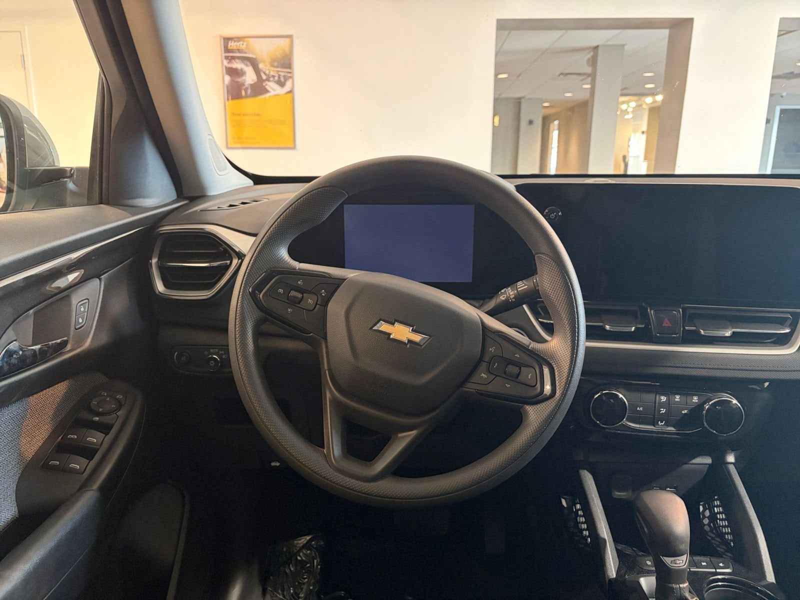 Thumbnail: 2025 Chevrolet TrailBlazer - 32