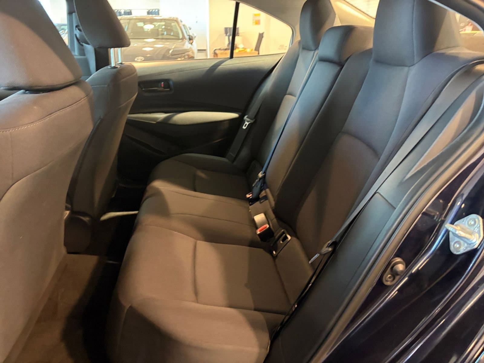 Thumbnail: 2025 Toyota Corolla - 25