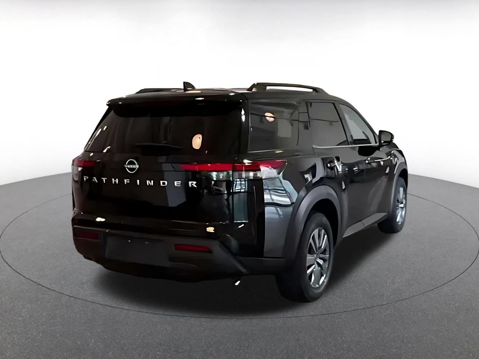 Thumbnail: 2025 Nissan Pathfinder - 14