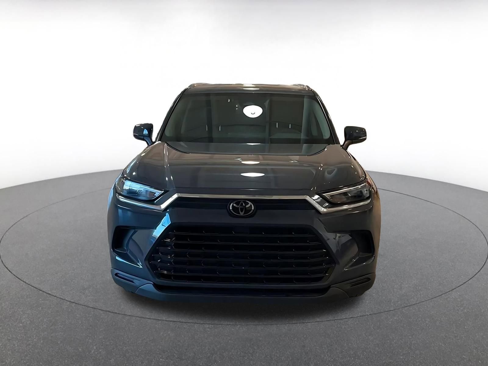 Thumbnail: 2025 Toyota Grand Highlander - 4