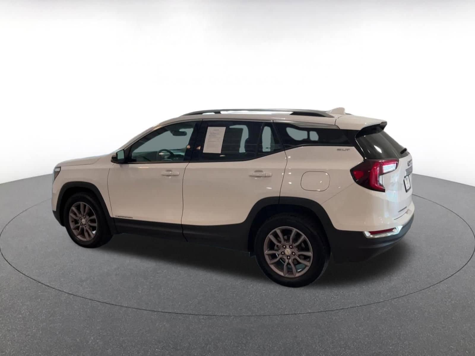 Thumbnail: 2024 GMC Terrain - 10
