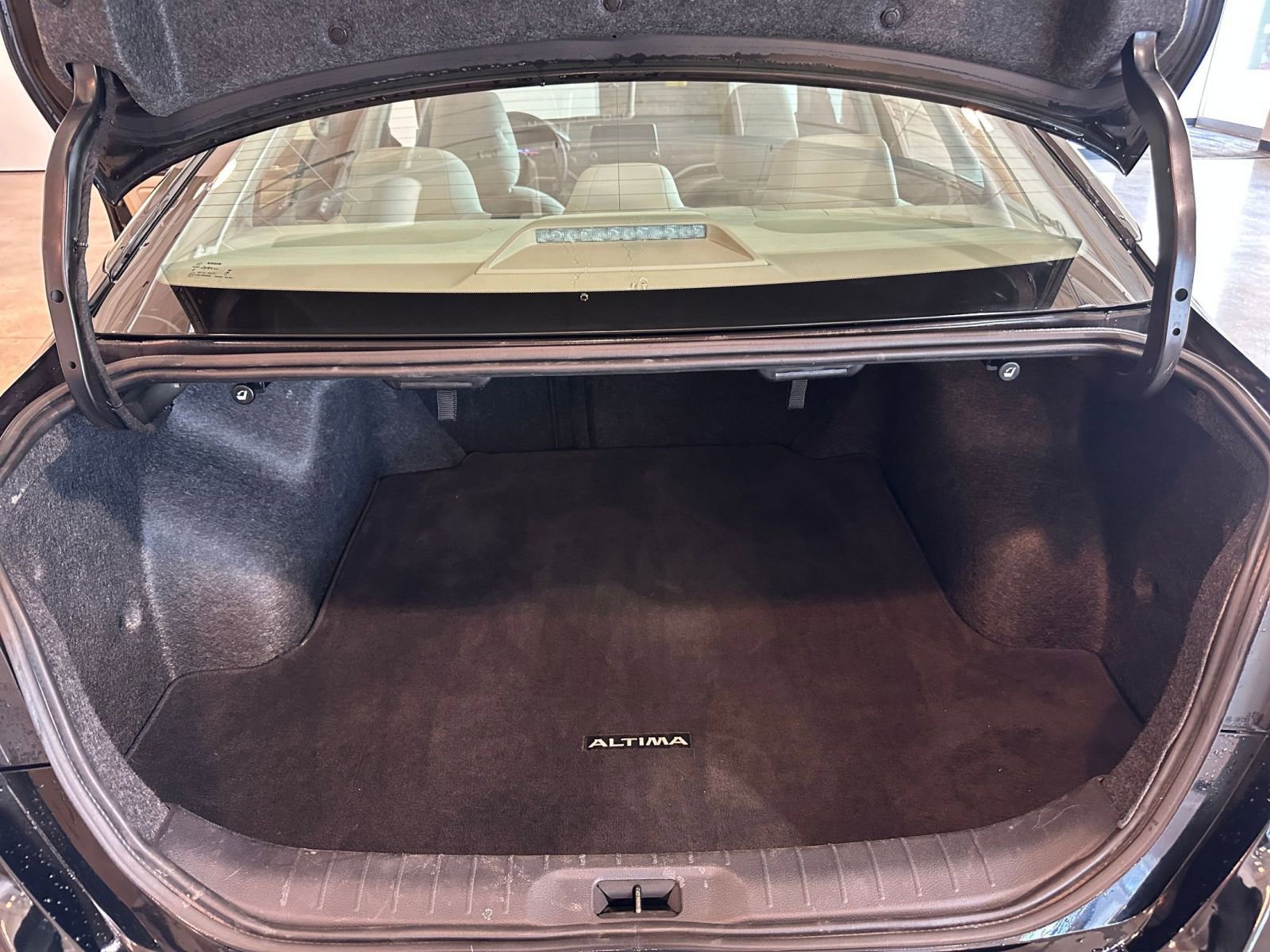 Thumbnail: 2025 Nissan Altima - 30