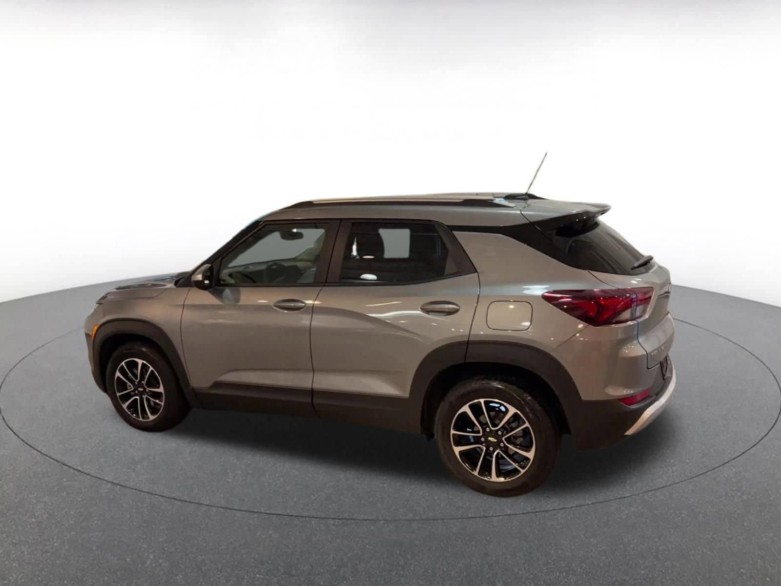 Thumbnail: 2025 Chevrolet TrailBlazer - 11