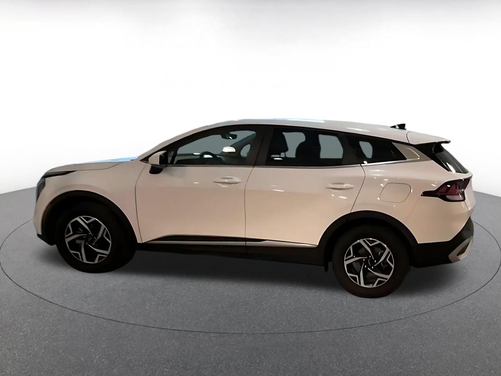 Thumbnail: 2025 Kia Sportage - 9