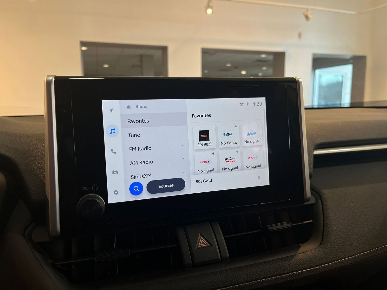 Thumbnail: 2025 Toyota RAV4 - 21