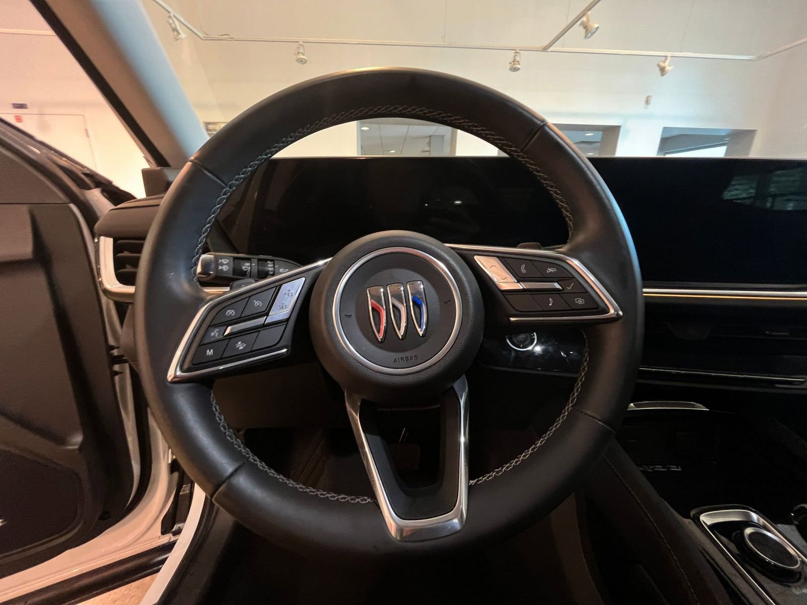 Thumbnail: 2024 Buick Envision - 28