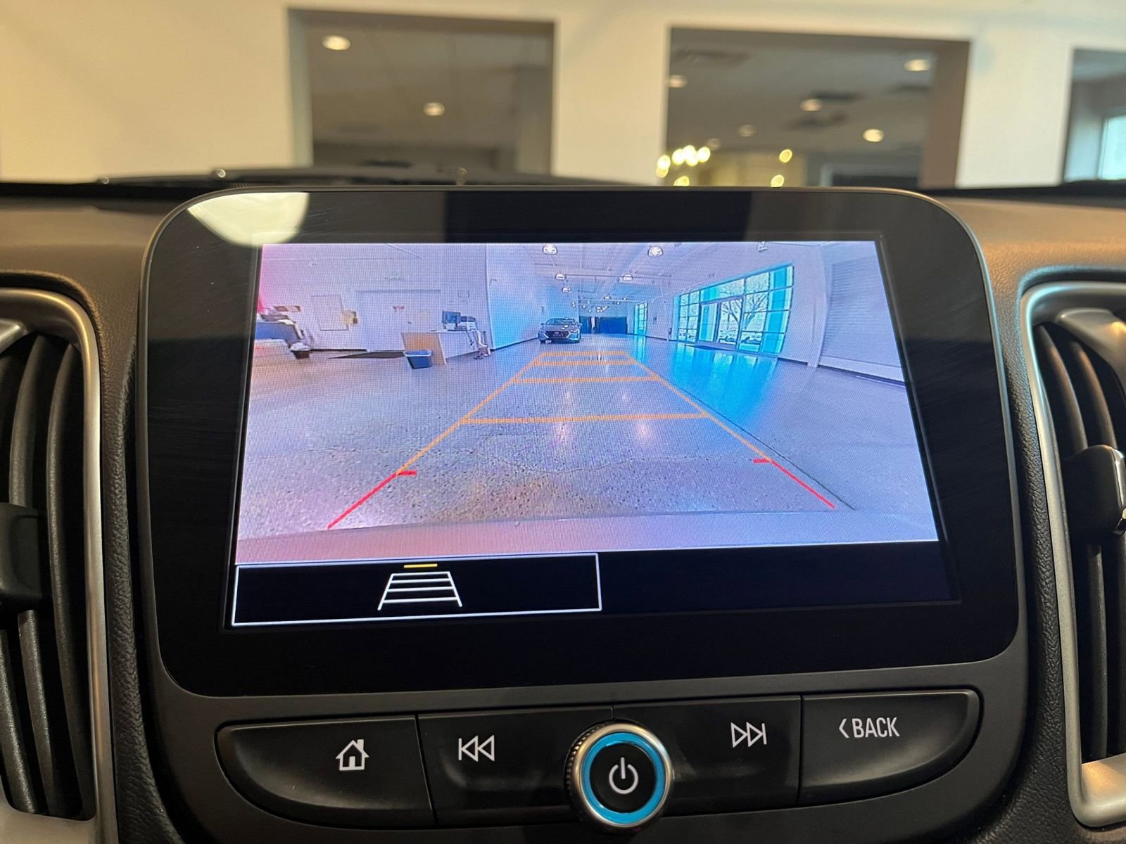 Thumbnail: 2024 Chevrolet Malibu - 17