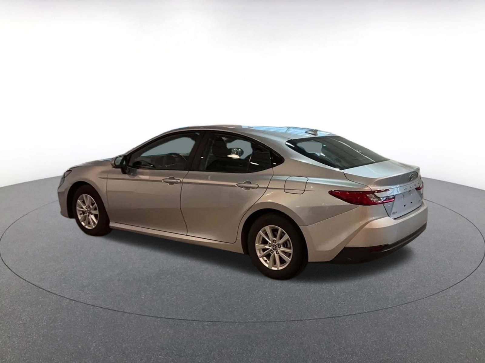 Thumbnail: 2025 Toyota Camry - 10