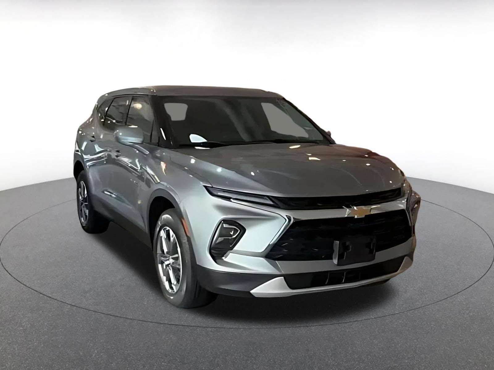 Thumbnail: 2025 Chevrolet Blazer - 3