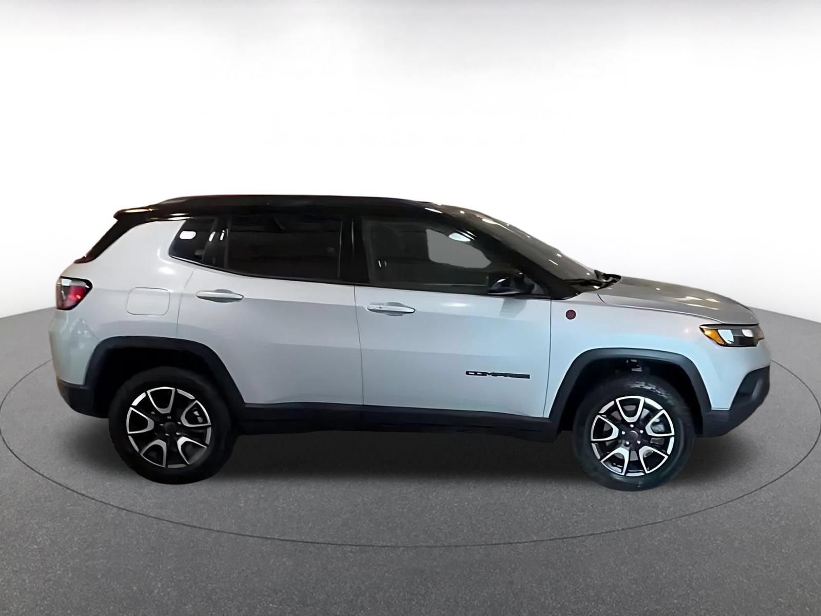 Thumbnail: 2025 Jeep Compass - 14