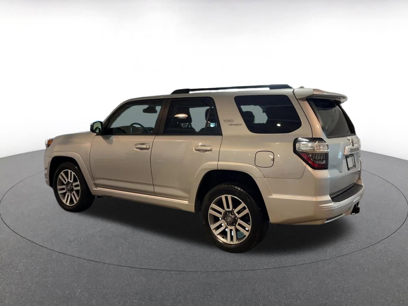 Thumbnail: 2024 Toyota 4Runner - 10