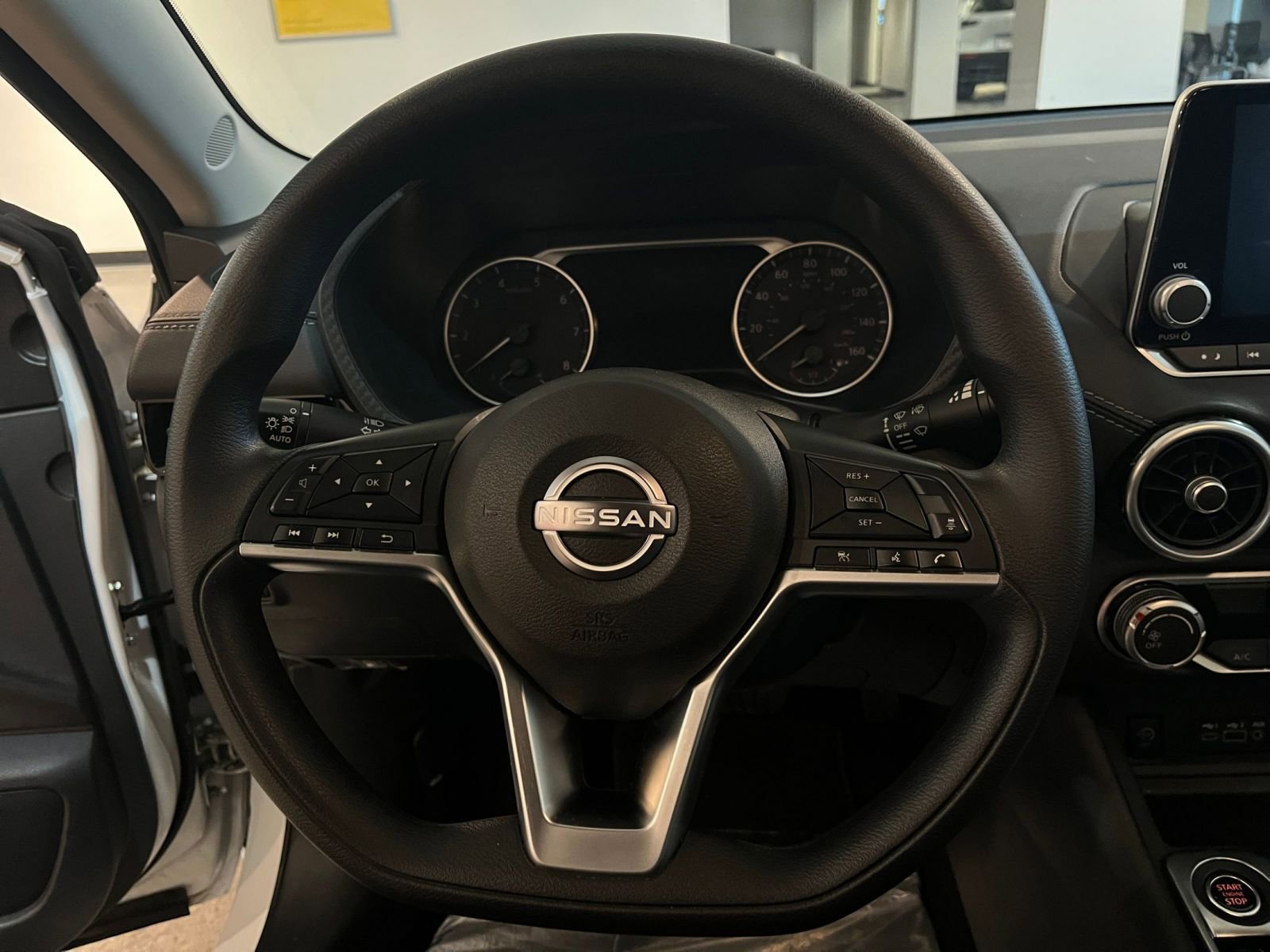 Thumbnail: 2025 Nissan Sentra - 27