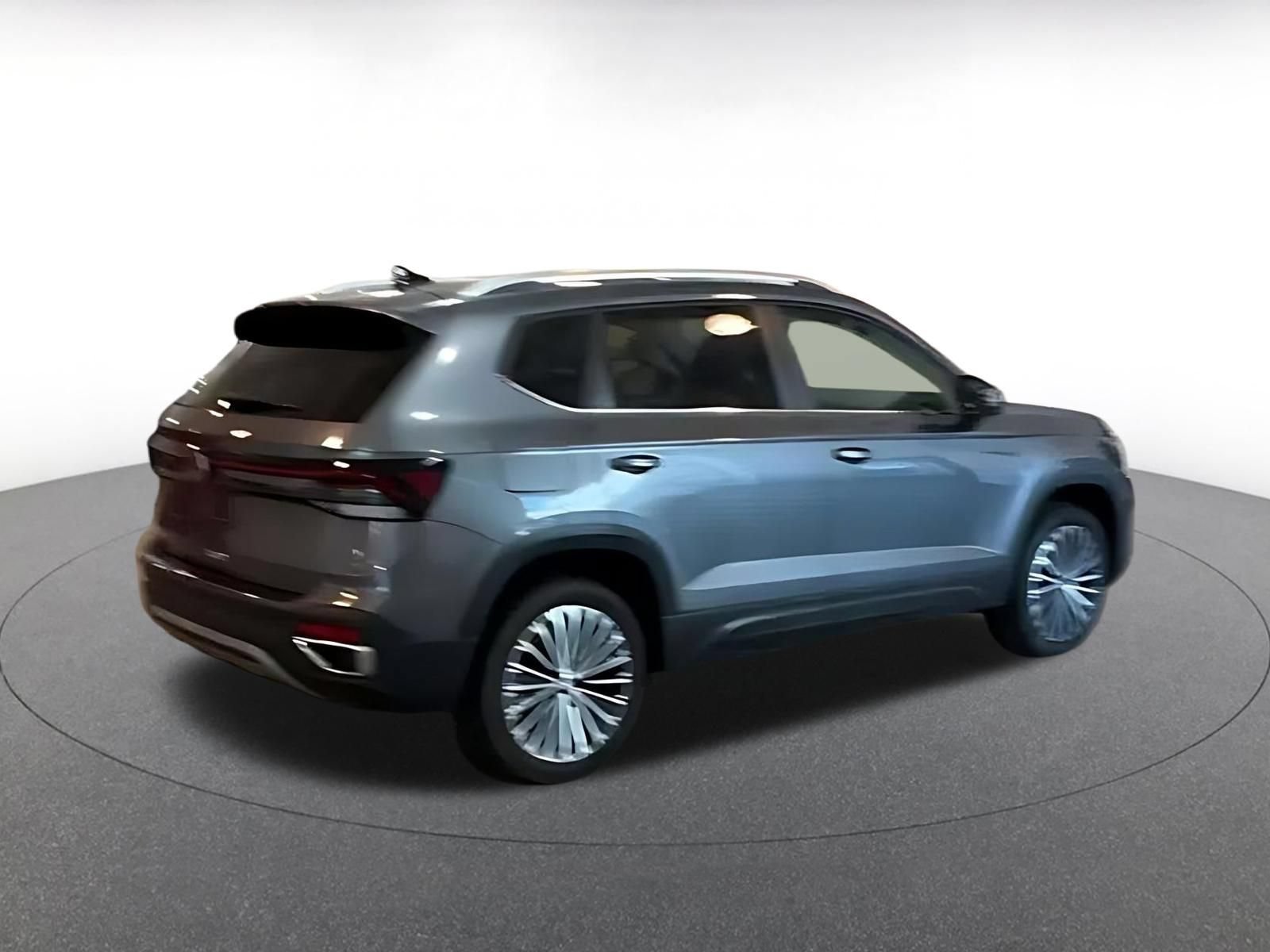 Thumbnail: 2026 Volkswagen Taos - 11